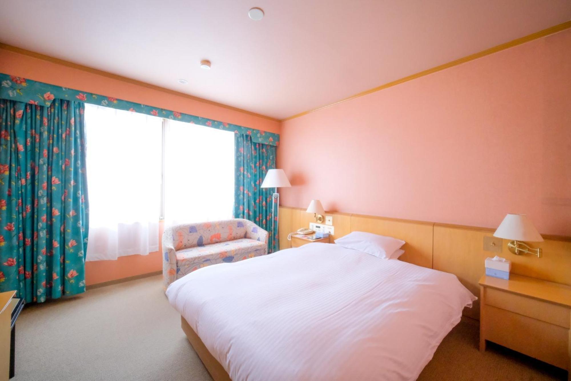 Yuzawa Royal Hotel Exterior photo